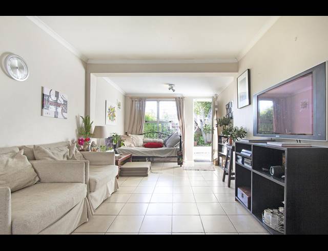 3 BEDROOM HOUSE TO LET IN KENILWORTH